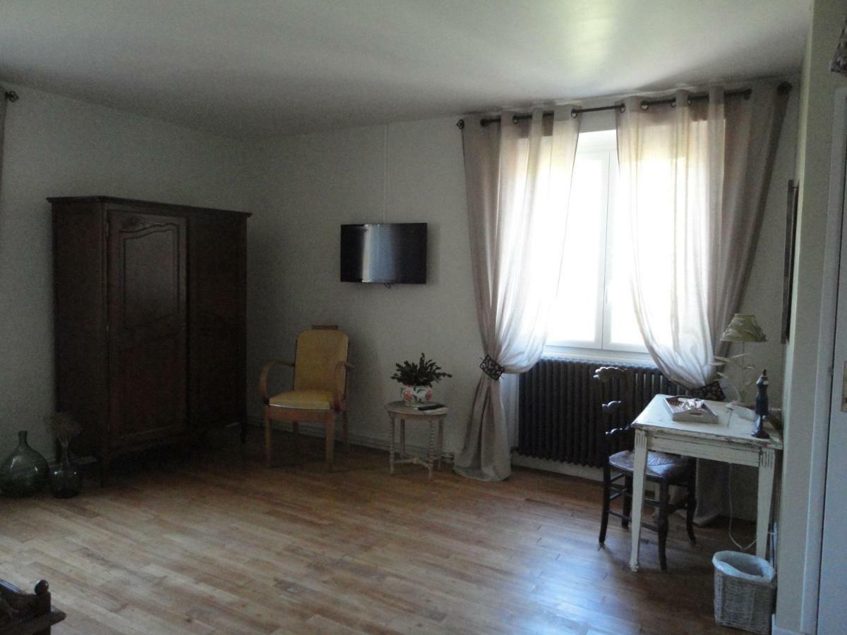 La Chabotine Bed & Breakfast Allas-Les-Mines ภายนอก รูปภาพ