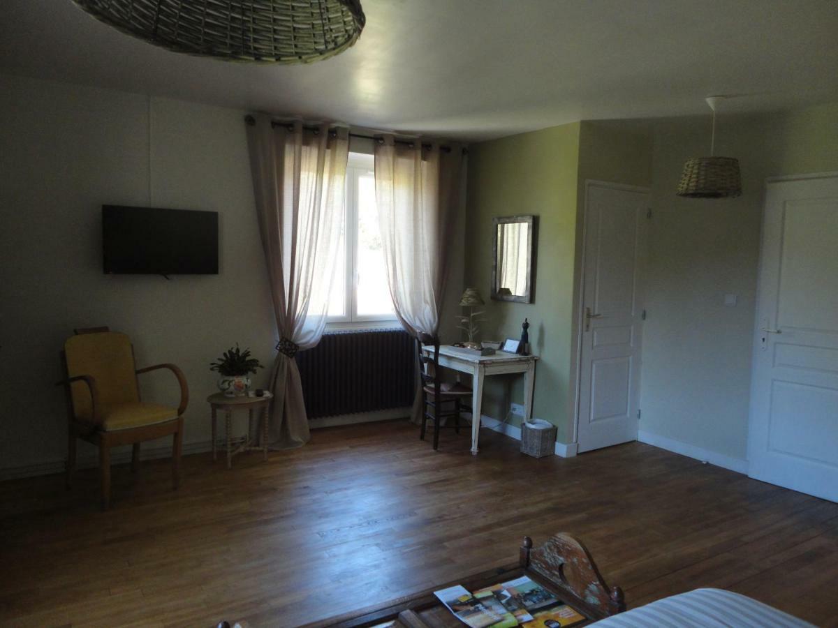La Chabotine Bed & Breakfast Allas-Les-Mines ภายนอก รูปภาพ