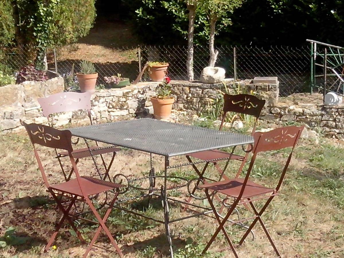 La Chabotine Bed & Breakfast Allas-Les-Mines ภายนอก รูปภาพ