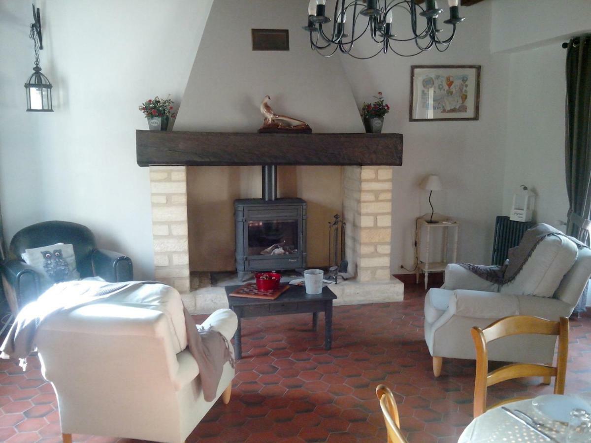 La Chabotine Bed & Breakfast Allas-Les-Mines ภายนอก รูปภาพ